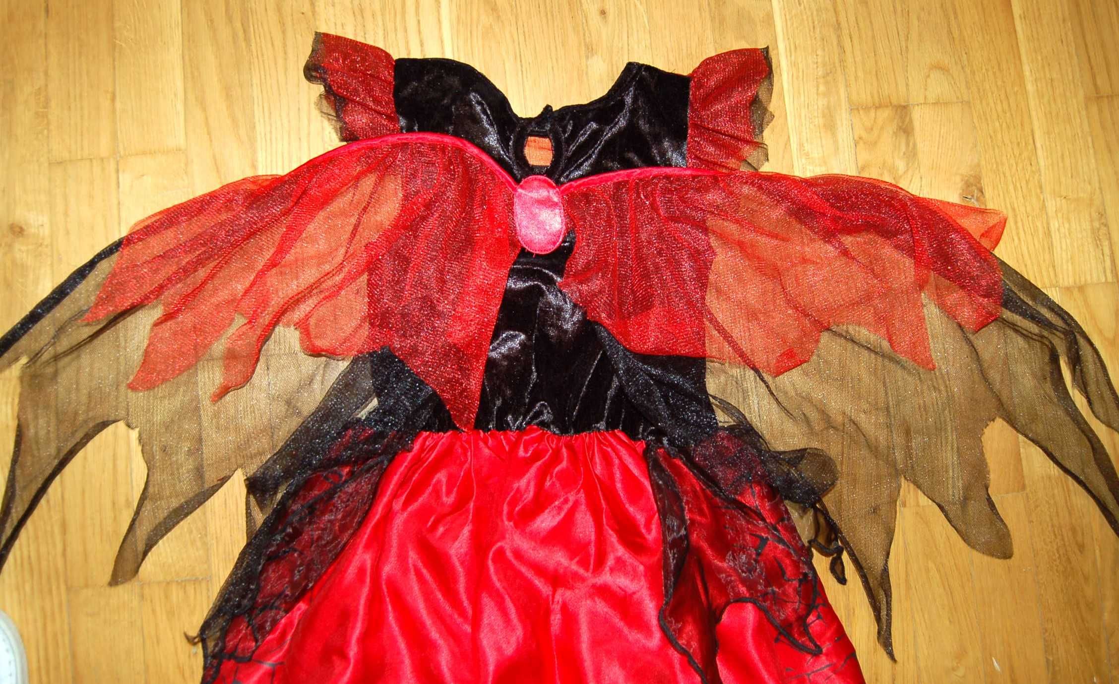 strój karnawałowy Diablica Czarownica 5-6 lat 110-116 cm