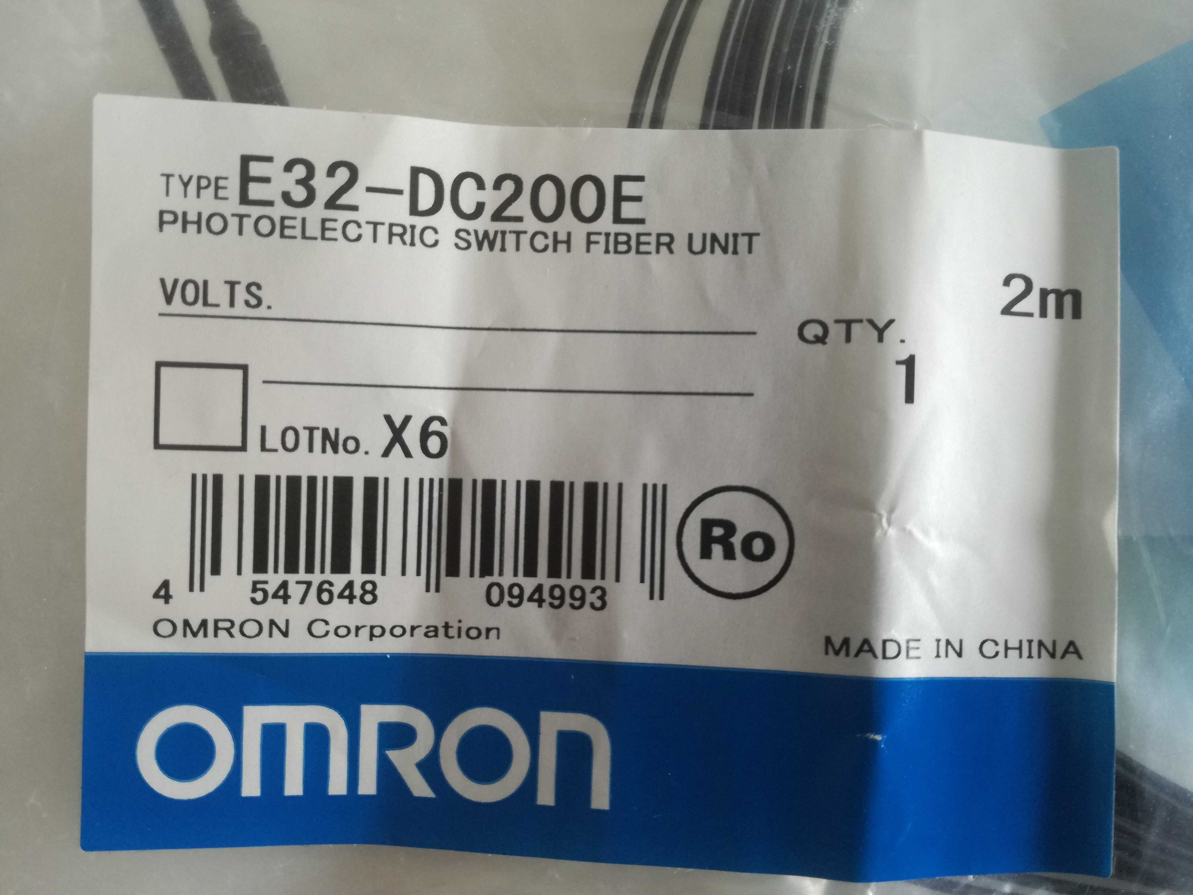 Fibra ótica digital Omron E32-DC200E 2M nova