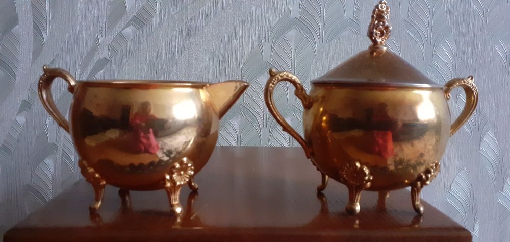 Набор сервиз чайник сахарница сливочник на ножках мельхиор золочение Б