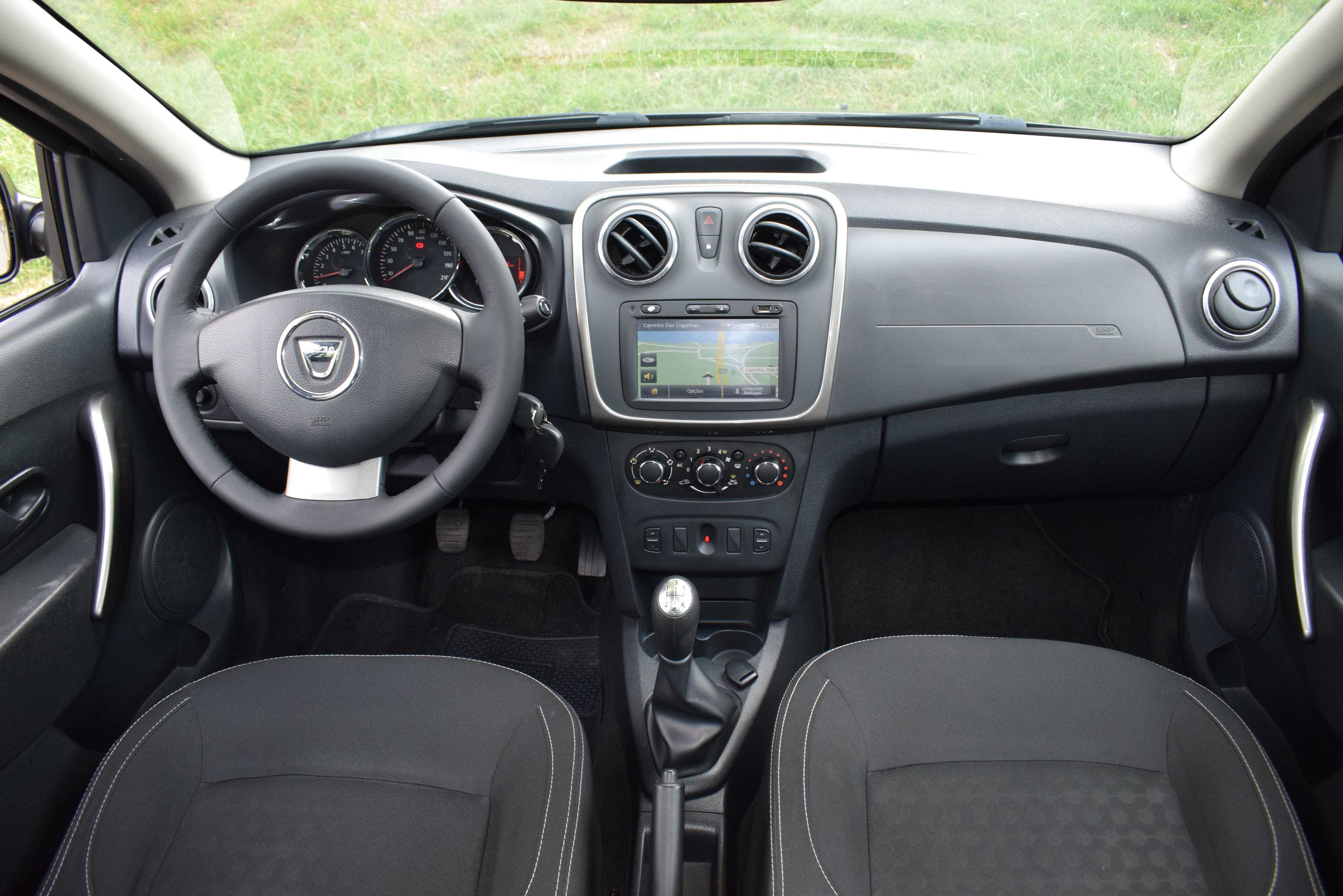 Desde 129€ Mês | Dacia Logan MCV 1.5 dCi Confort 90cv | 2015/01