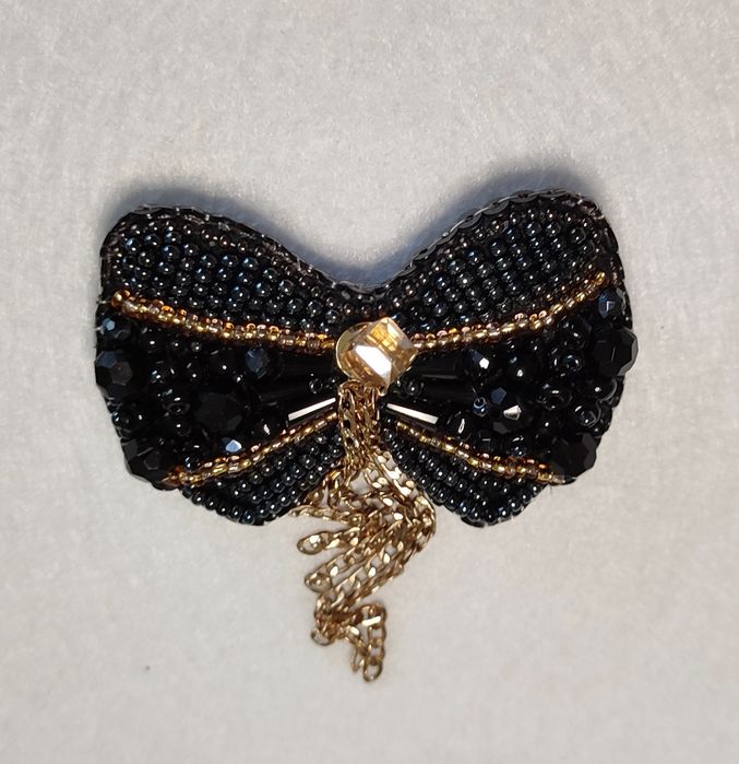 Брошки якісної, ручної роботи, ювелірні вироби, подарункові