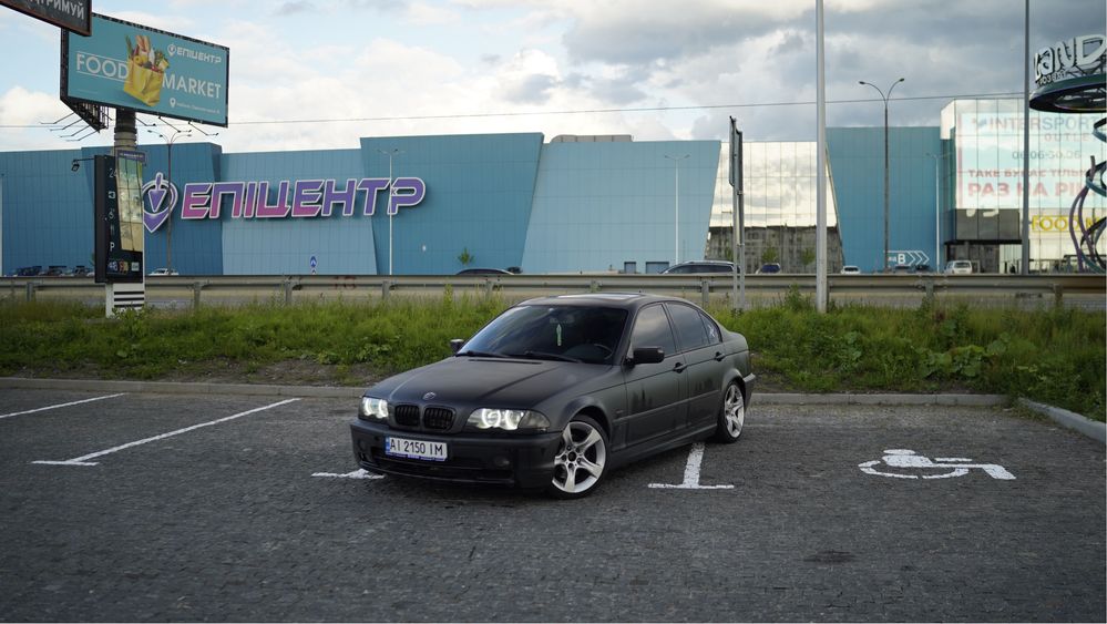 Автомобіль BMW E46 1999 2.8