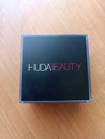 Puder sypki Huda Beauty Easy Bake Poundcake