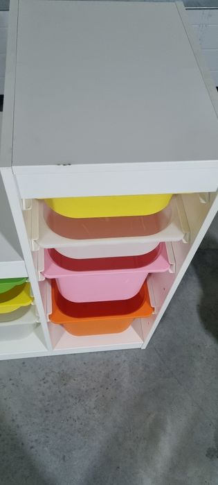 Regał z pojemnikami IKEA