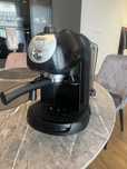 Ekspres kolbowy DeLonghi