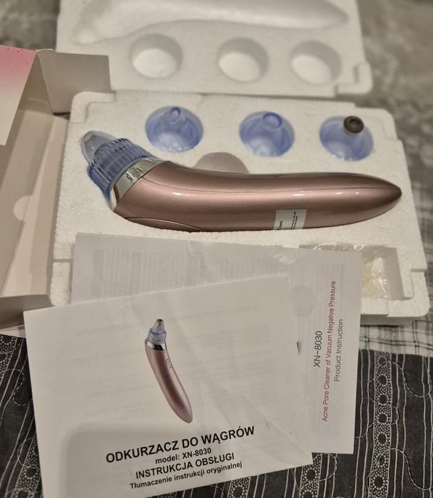 Urządzenie/odkurzacz do usówania  wągrów