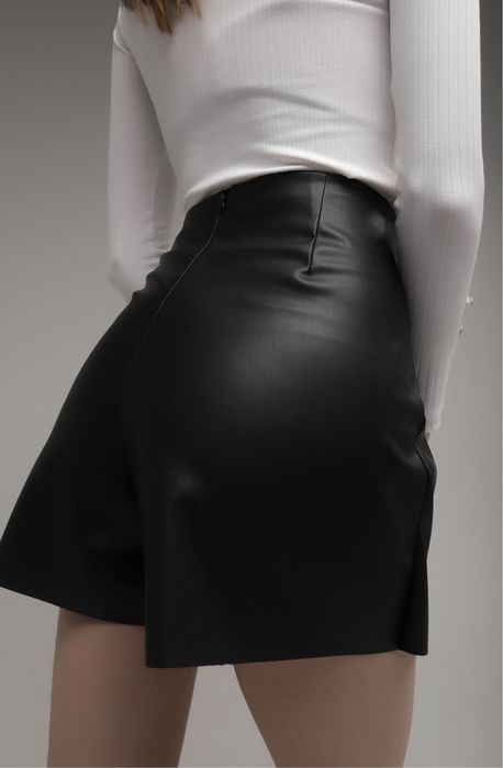 Спідниця-шорти з еко-шкіри. Юбка-шорты с эко-кожи