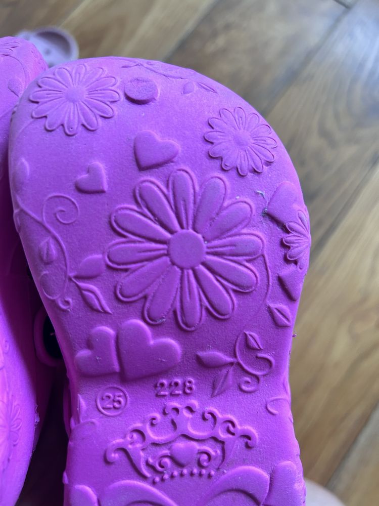 Sandaly crocs plus gratis