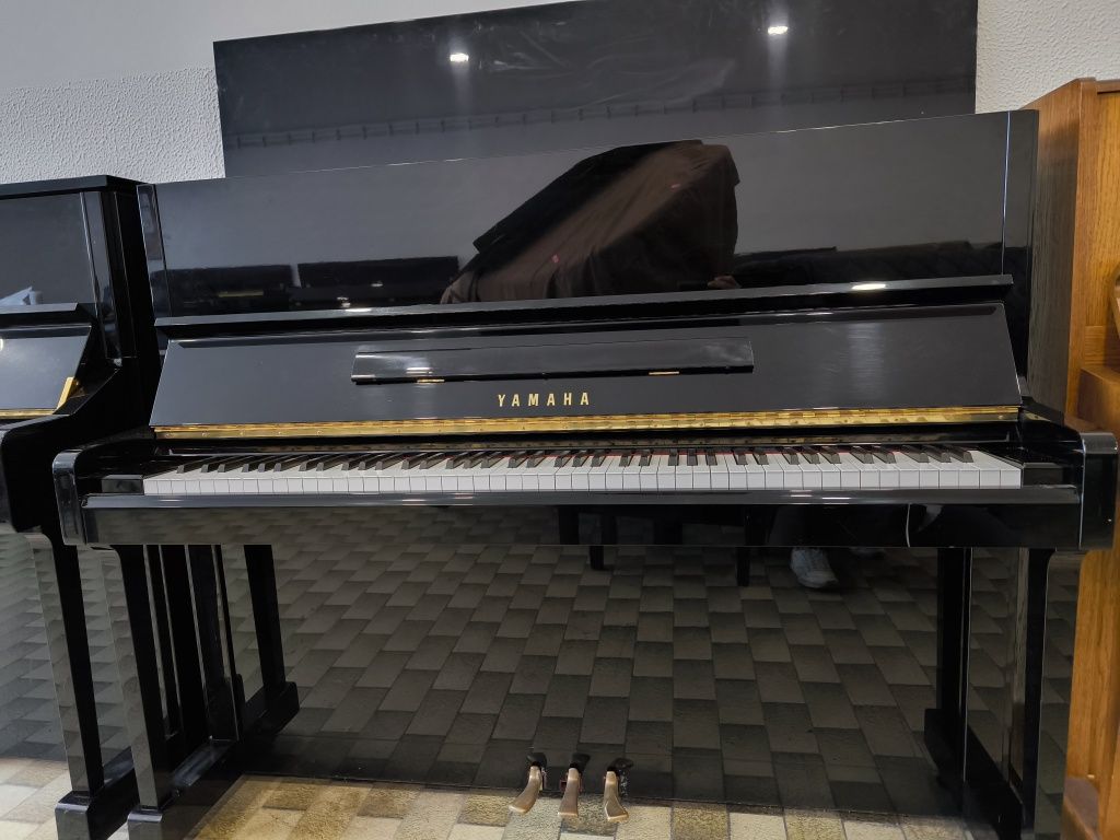 Piano Vertical Yamaha U10 Bl