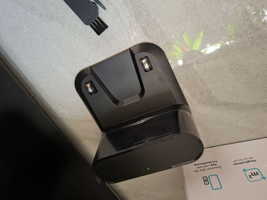 Odkurzacz automatyczny AECO VacuBot X3