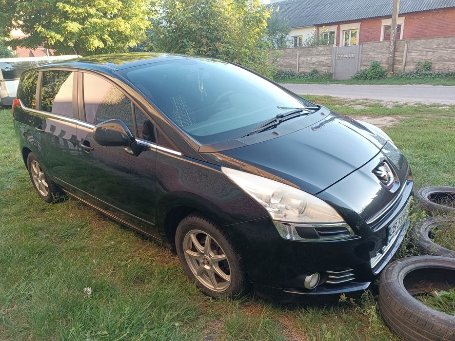 Продам Peugeot 5008