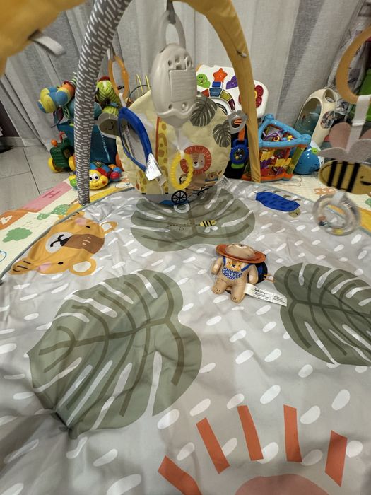 Розвиваючий килимок 0-3