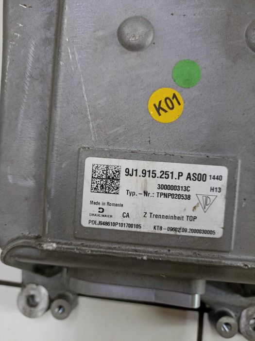 Izolator akumulatora baterii Porsche taycan 1