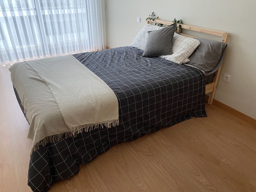 Cama Tarva 140x200 IKEA