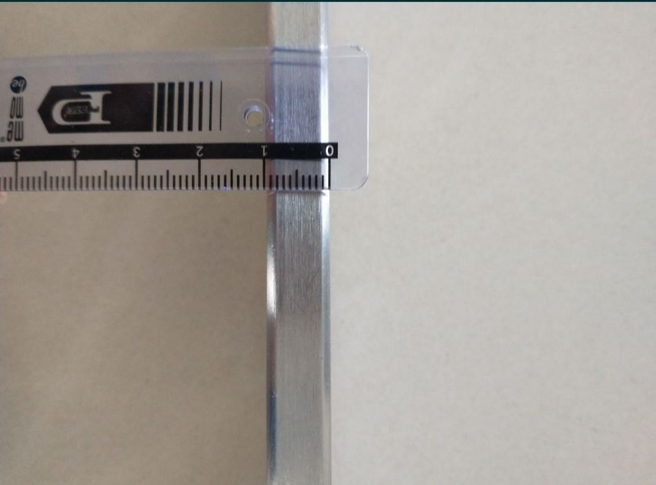 Profil zamknięty nierdzewny 30x10x1,5 oraz 20x10x1,5