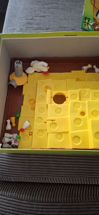 Kiki ricky gra kurczaki