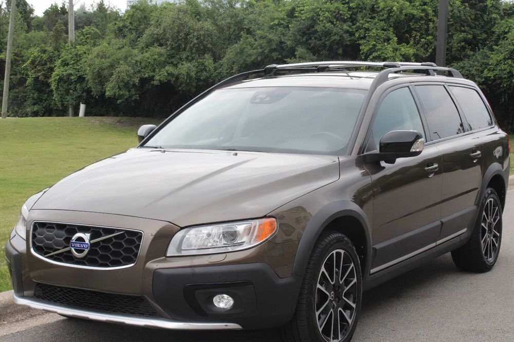 Volvo XC70      2016