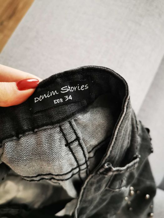 Spodnie jeansowe r. XS