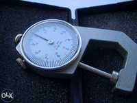 Micrómetro - Aparelho de Medida com Mostrador de Relógio