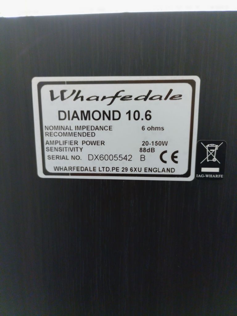 Dwie kolumny Diamond 10.6 produkcji angielskiej