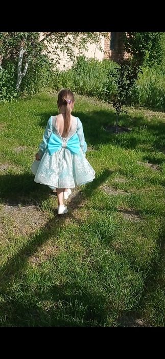 Випускна сукня. Плаття у садочок. Выпускное платье.