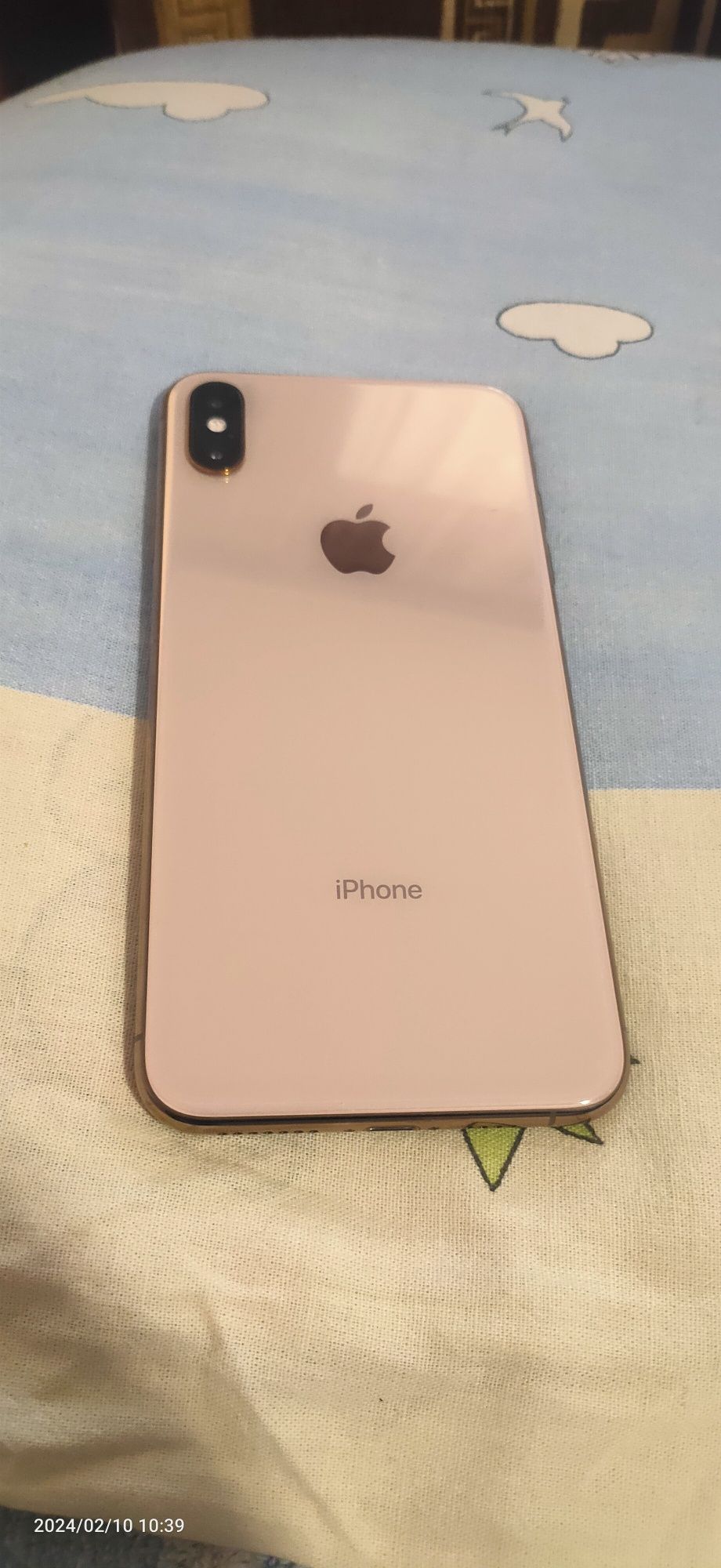 iPhone XS MAX 64 gb.