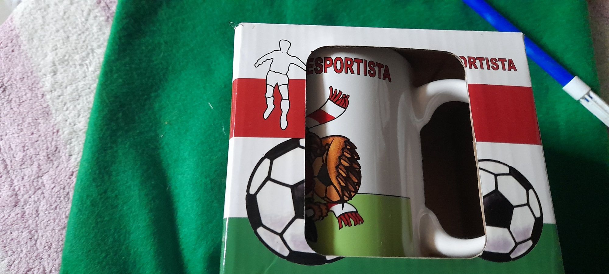 Caixas guarda joias e caneca desportiva