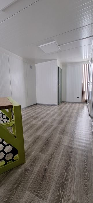 Pawilon biurowo-handlowy WC kontener mieszkalny sklep magazyn socjalny