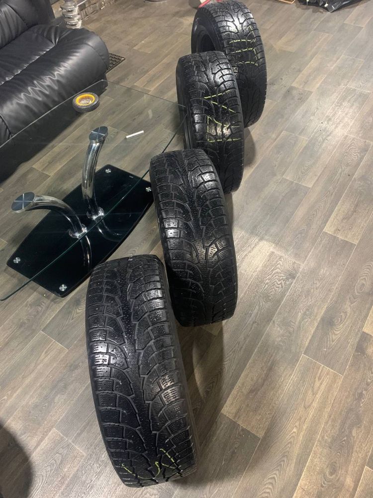 Гума Зимова hankook winter i*cept rw11 R16 235/60