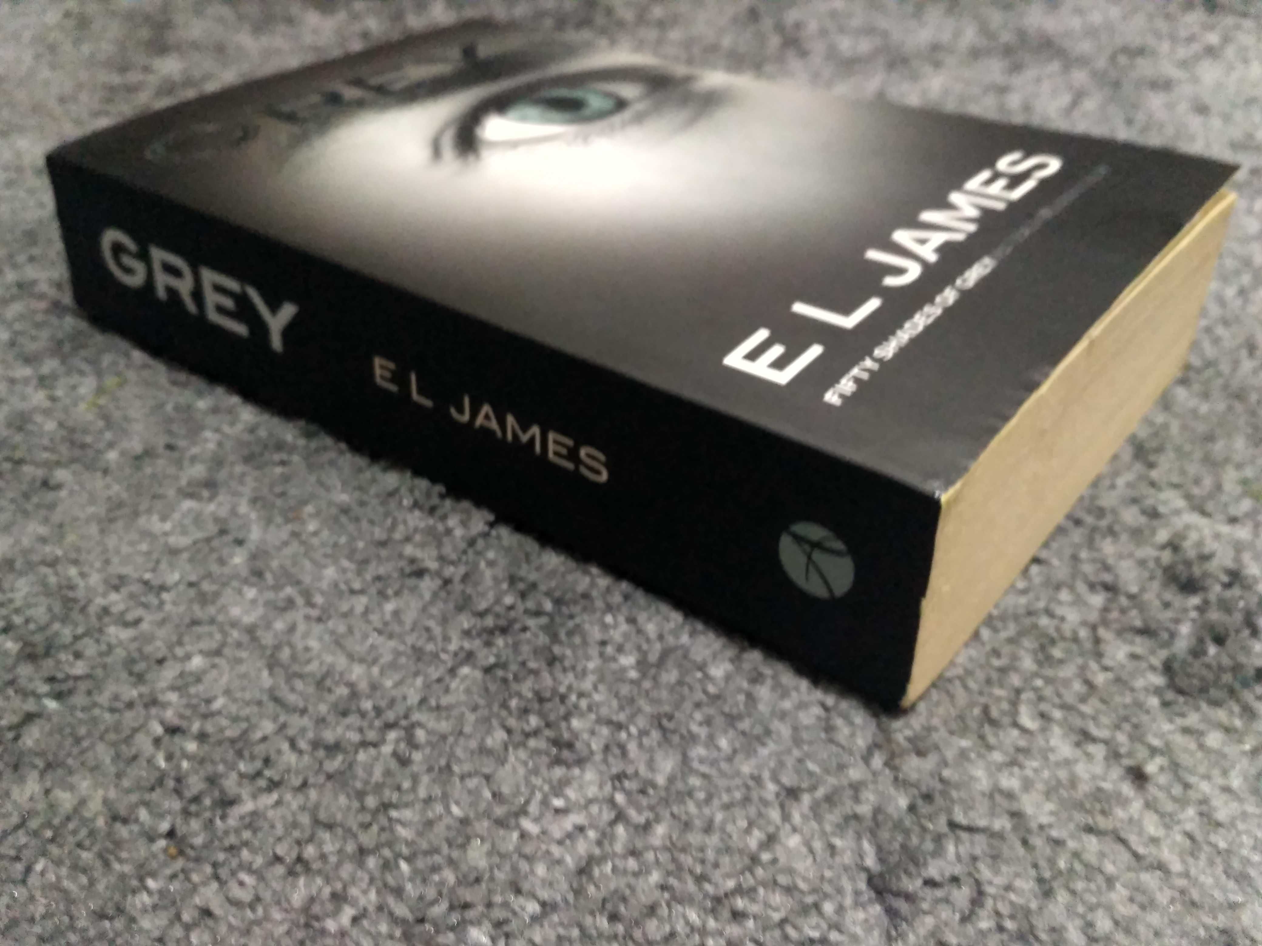 Grey/ El James/ Penguin/ палітурка м'яка/ видавництво Penguin UK