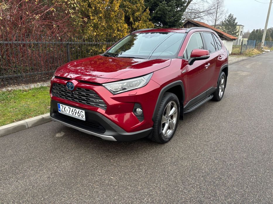 Toyota RAV4 Salon PL, bogate wyposażenie executive
