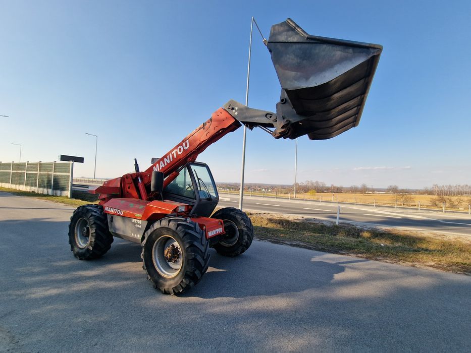 Ładowarka Teleskopowa Manitu  bardzo dobrym stanie