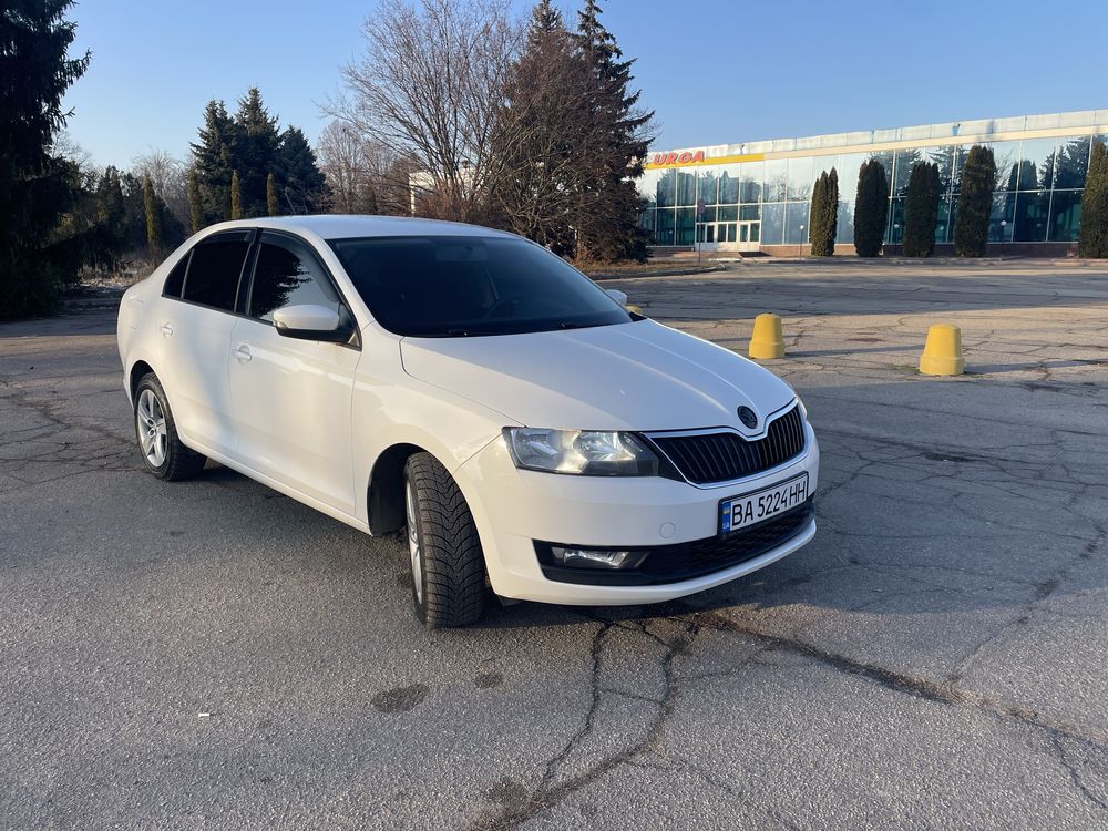 Skoda rapid 2018 рік