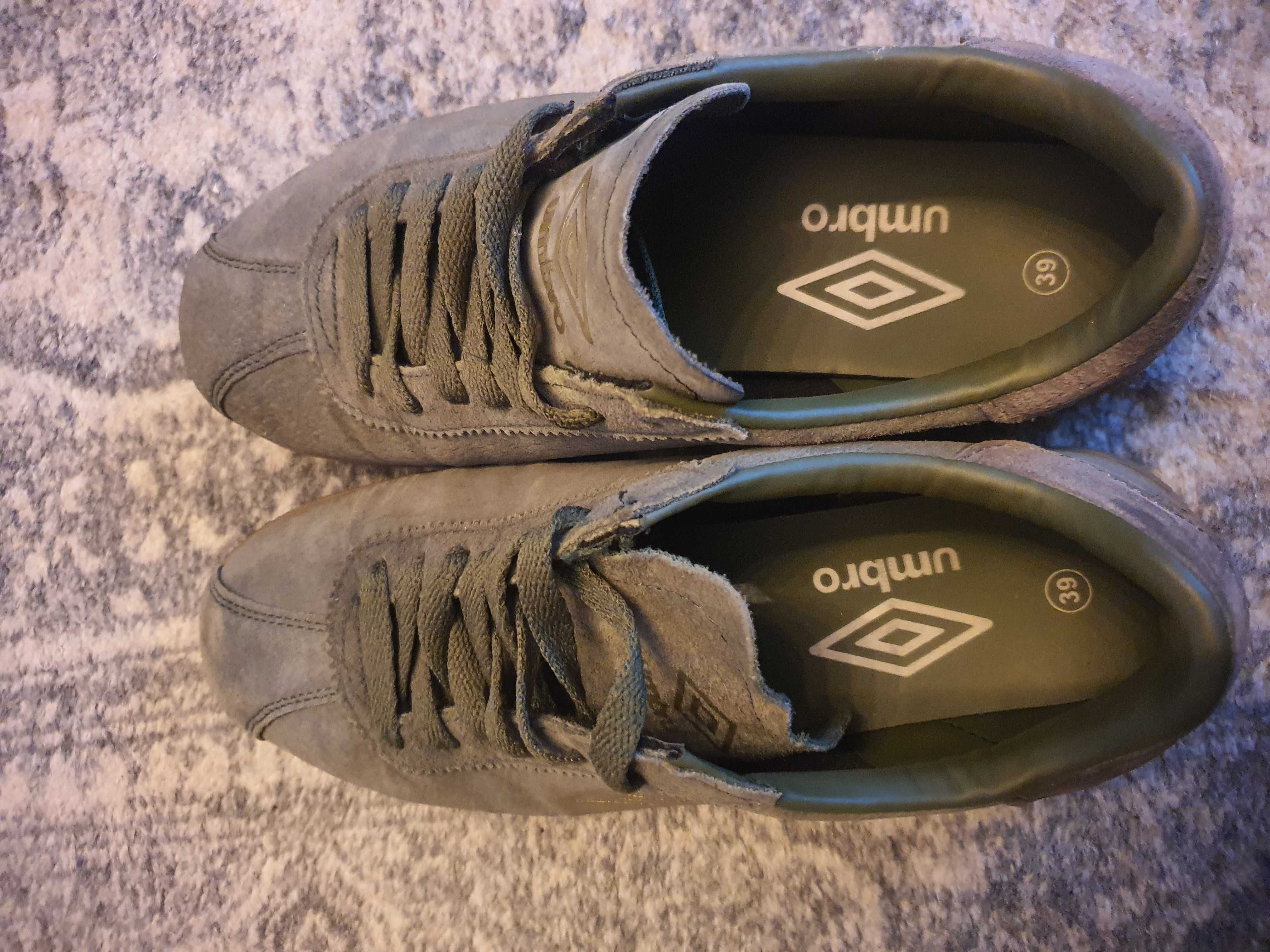 Buty rozmiar 39, Umbro, zielone.