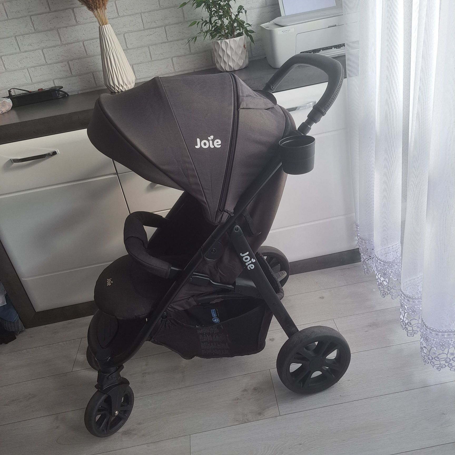 Wózek spacerowy Joie litetrax do 22kg