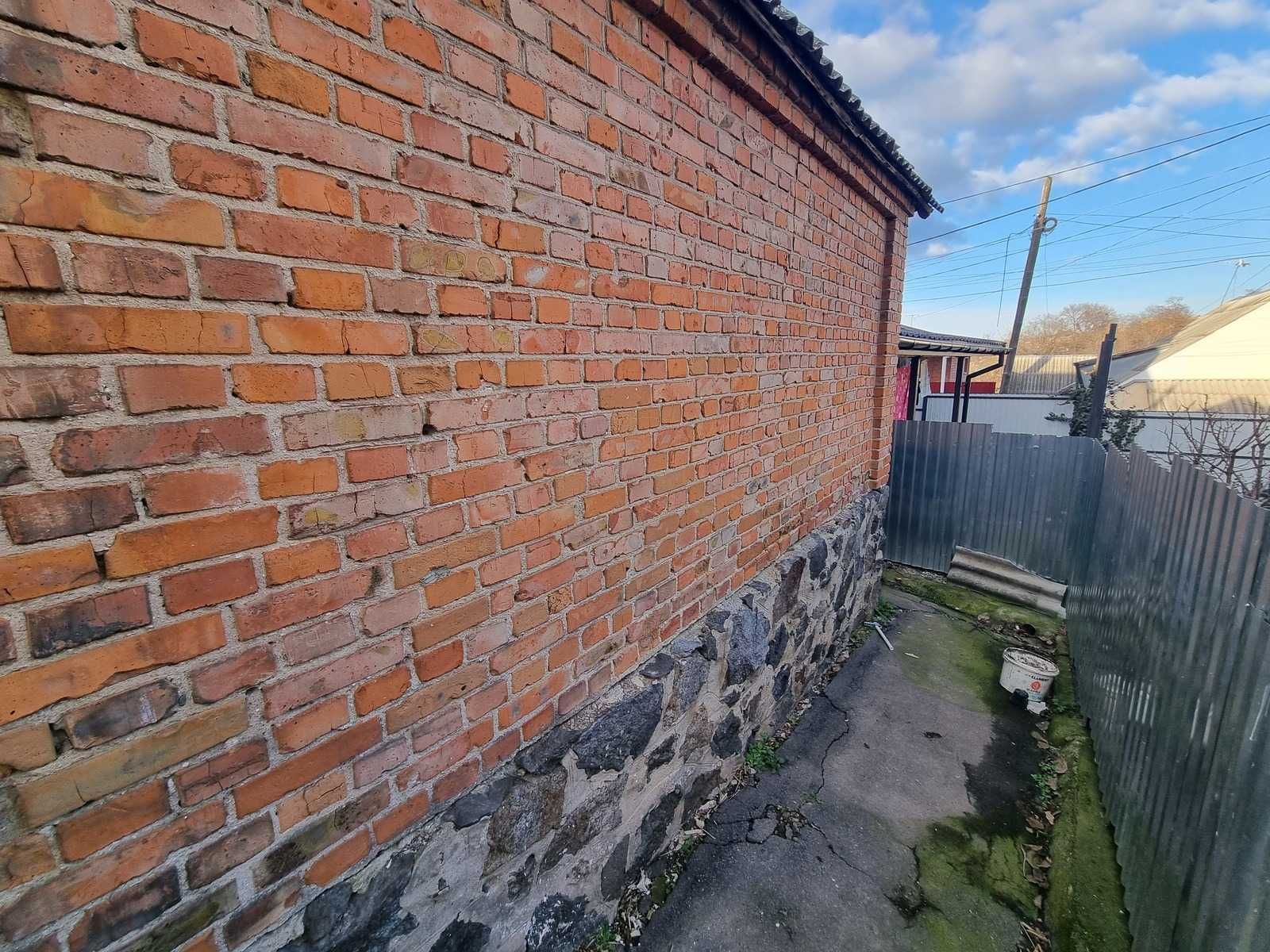Продається частина будинку на Старому місті