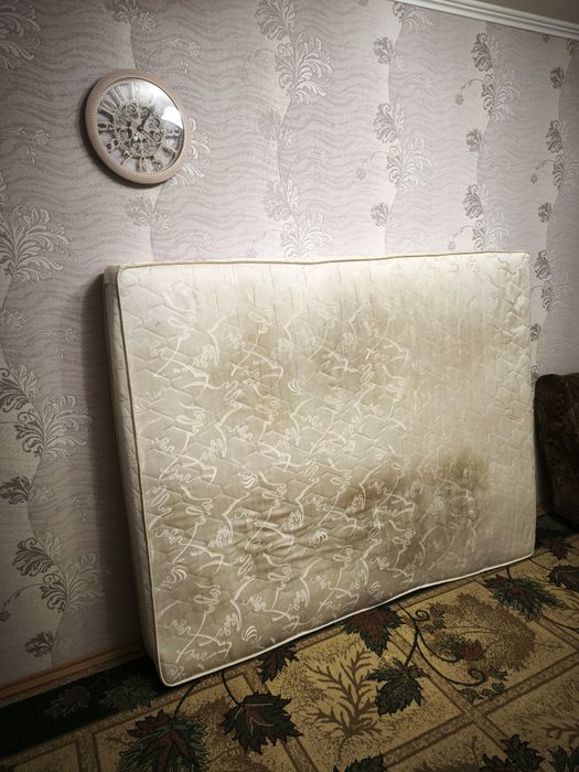 Матрас б/у  160*200 висота 18см