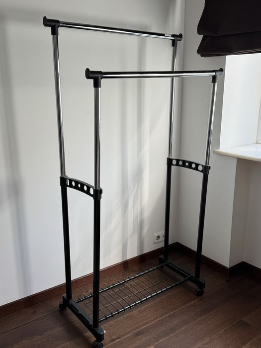 Пересувна вішалка JUSK