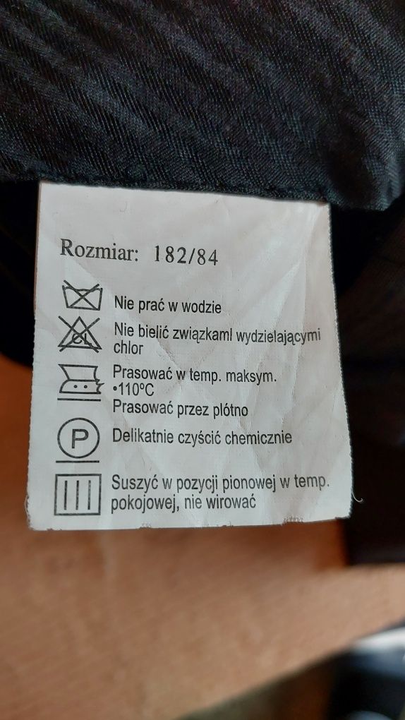 Garnitur męski Pawo between
