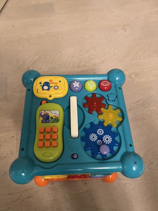 Бізі куб для розвитку.