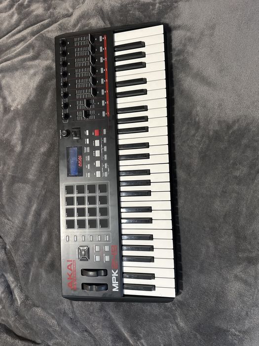 MIDI клавіатура AKAI MPK 249