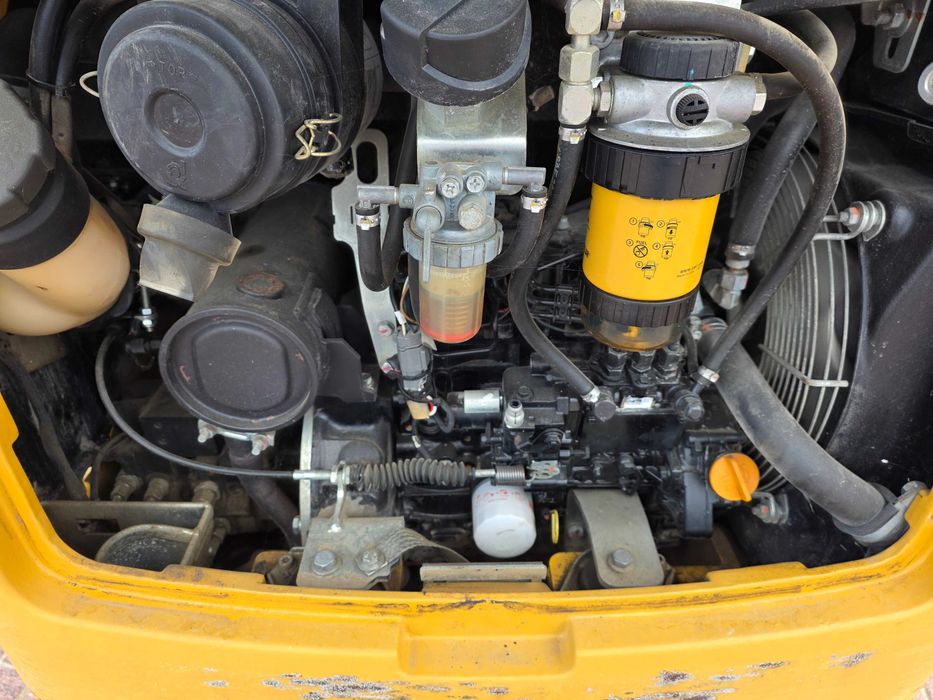 koparka minikoparka mini koparka caterpillar 301.7 cat jcb volvo