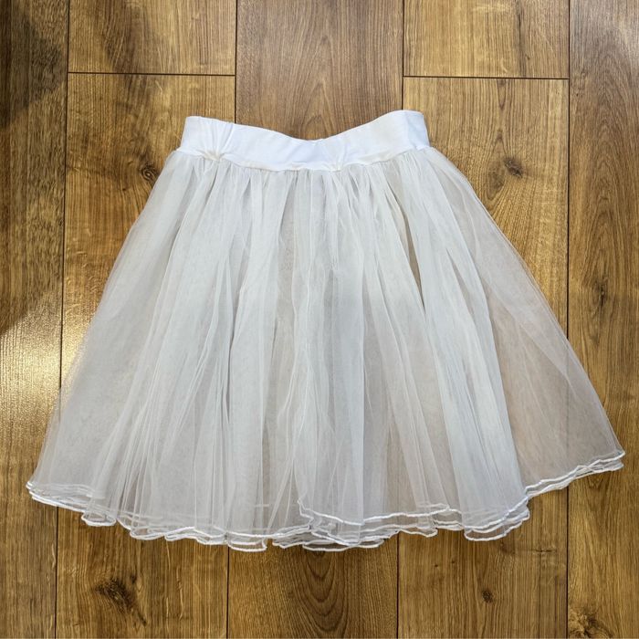 Спідниця з фатину білого кольору