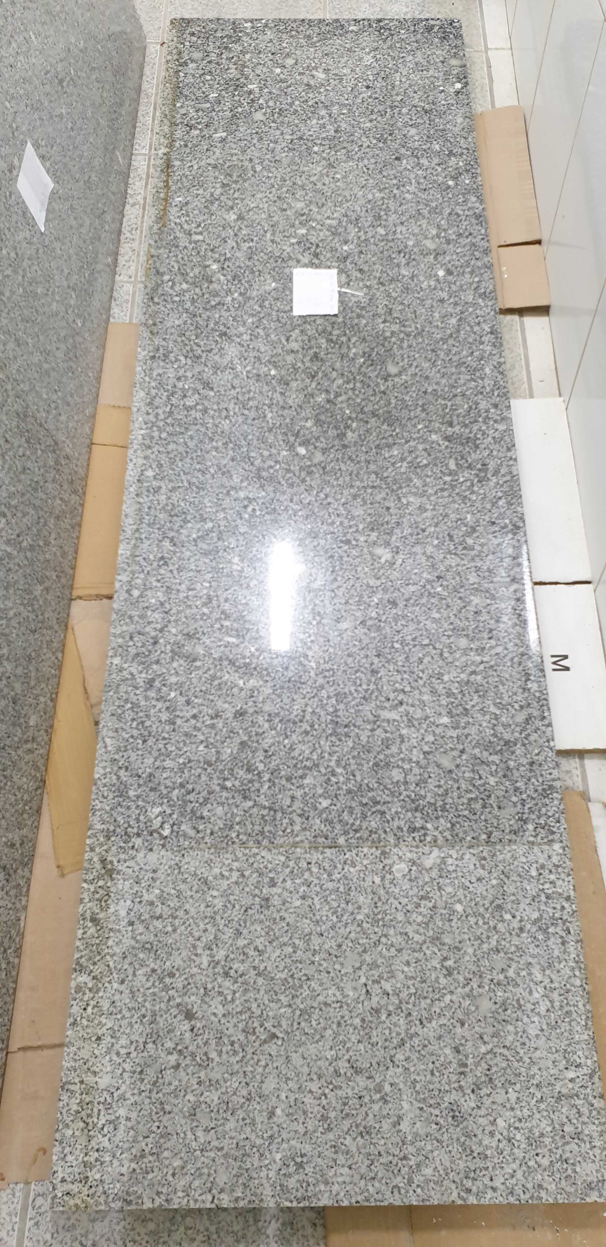 Vende-se pedras mármore de balcão de negócio