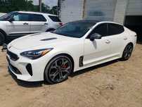 Kia Stinger 3.3L RWD Automat GT1