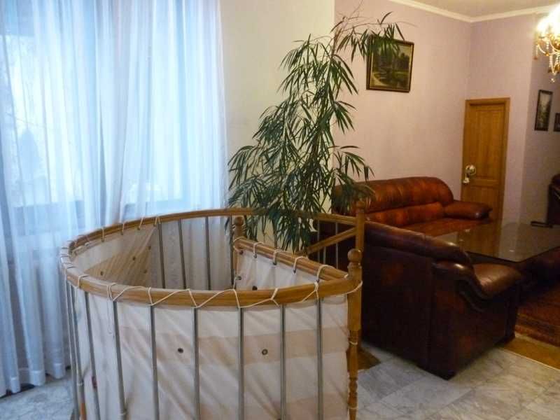 Отличная Квартира/ дом свой дворик 3 спальни пл Екатерининская