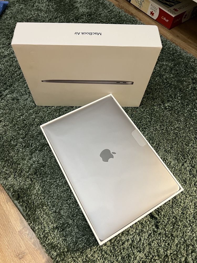 Macbook air m1 8/256