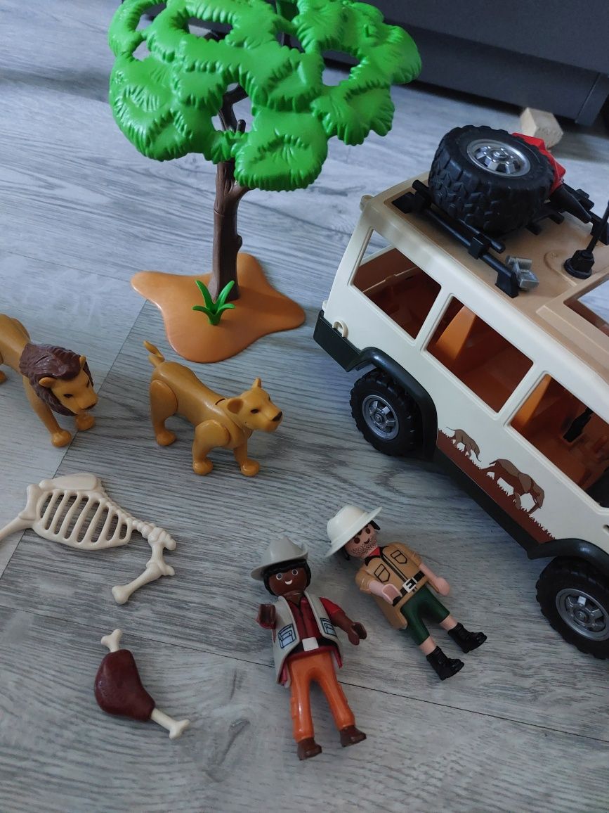 Playmobil pojazd safarii