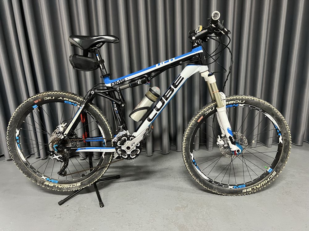 Bicicleta Cube em bom estado com suspensao total