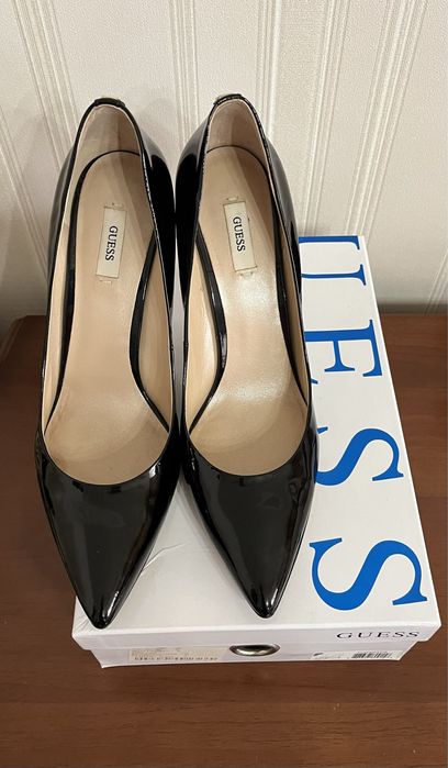 Туфли лодочки Guess лак